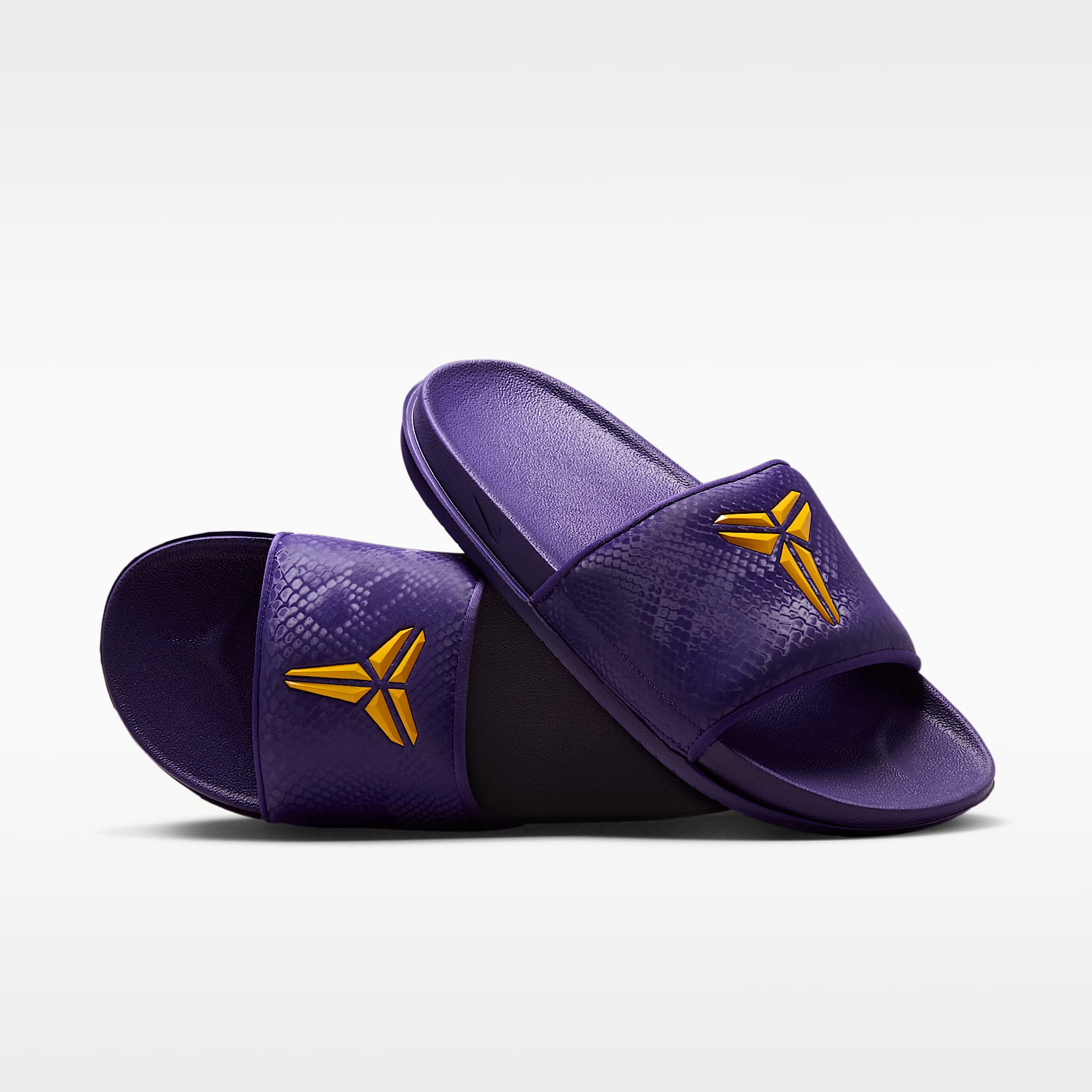 Kobe Offcourt Men's Slides. Nike IL